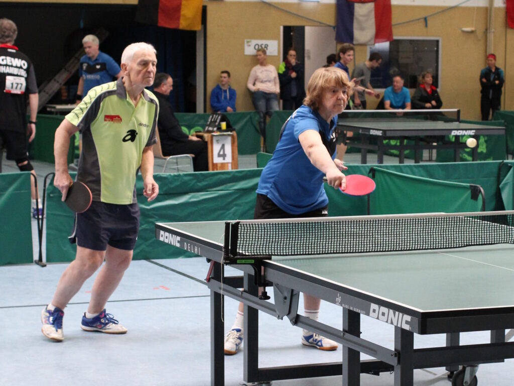 Norddeutsche Meister im Mixed der AK80: Z. Volk und J. Baron (Foto: M. Eifler)